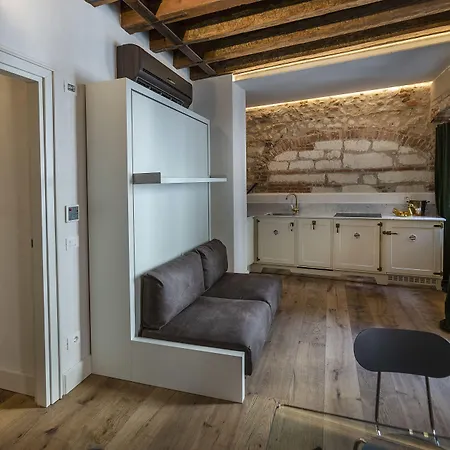 アパート Residenza Palazzo Brenzoni ヴェローナ