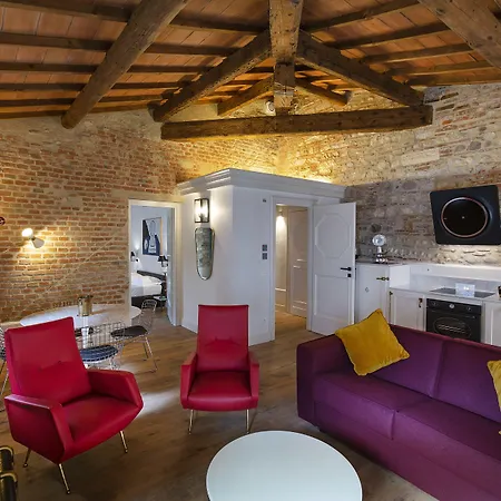 アパート Residenza Palazzo Brenzoni ヴェローナ