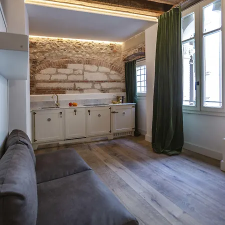 アパート Residenza Palazzo Brenzoni